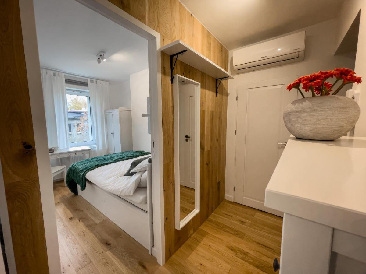 Urban Apartments Cosy No 4, Free Private Parking, Self Check-In Chorzów Extérieur photo