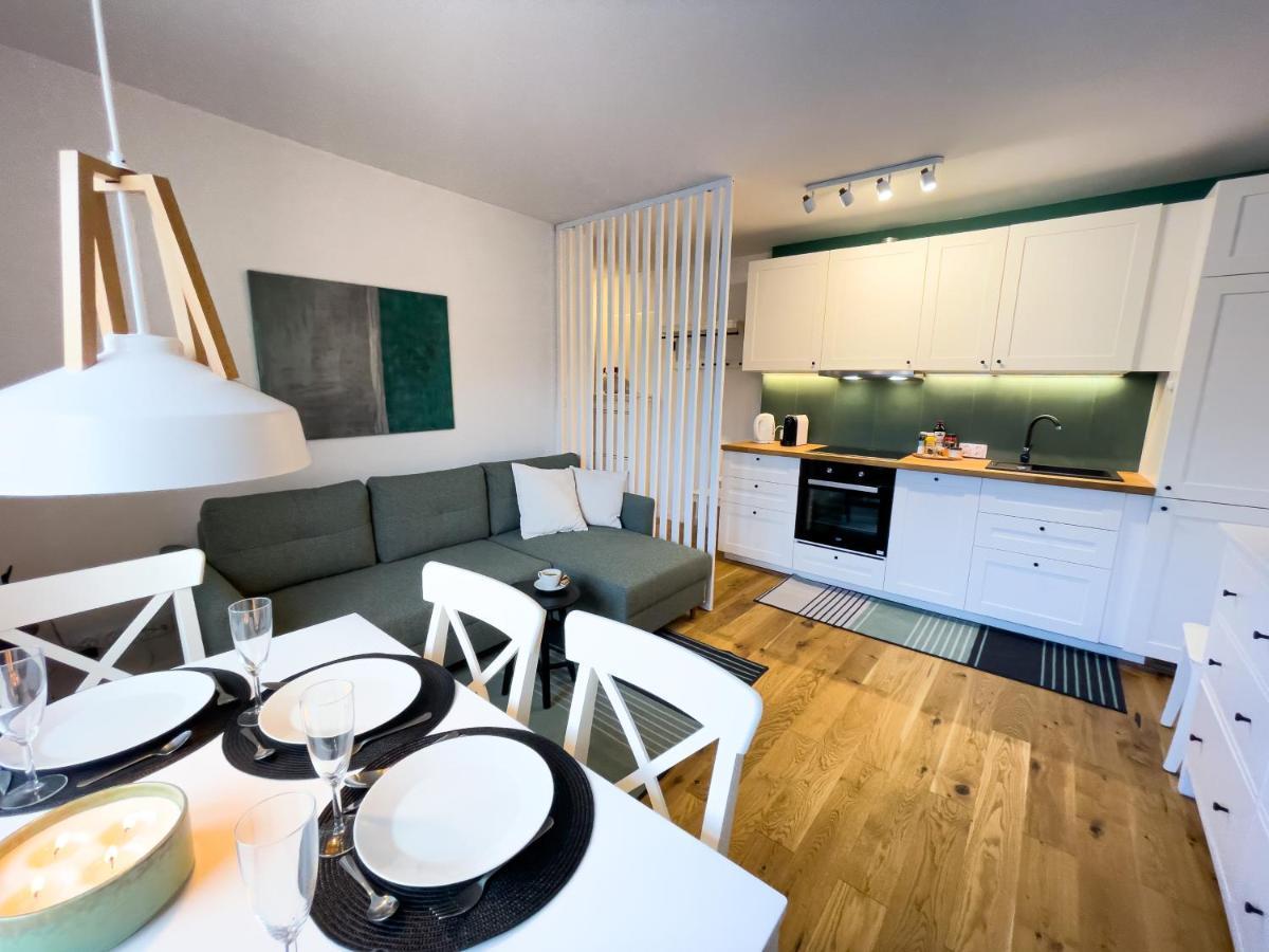 Urban Apartments Cosy No 4, Free Private Parking, Self Check-In Chorzów Extérieur photo
