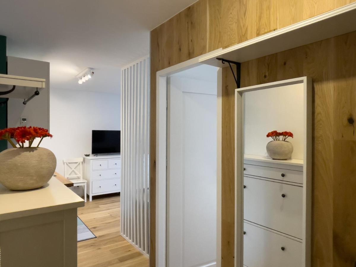 Urban Apartments Cosy No 4, Free Private Parking, Self Check-In Chorzów Extérieur photo